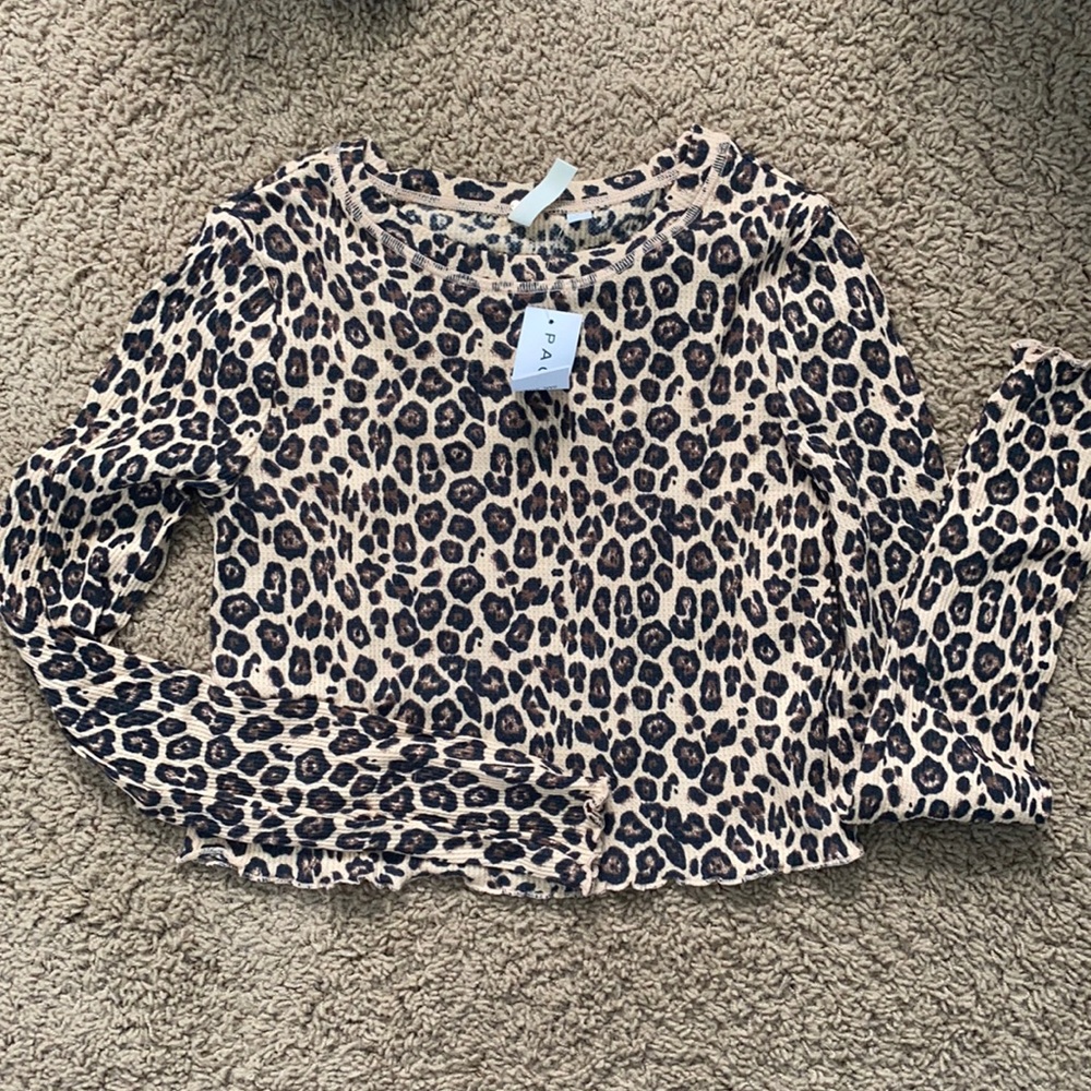 NWT Cheetah Crop Top